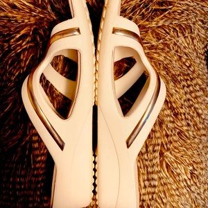 💖CROCS wedge slide on sandals!💖